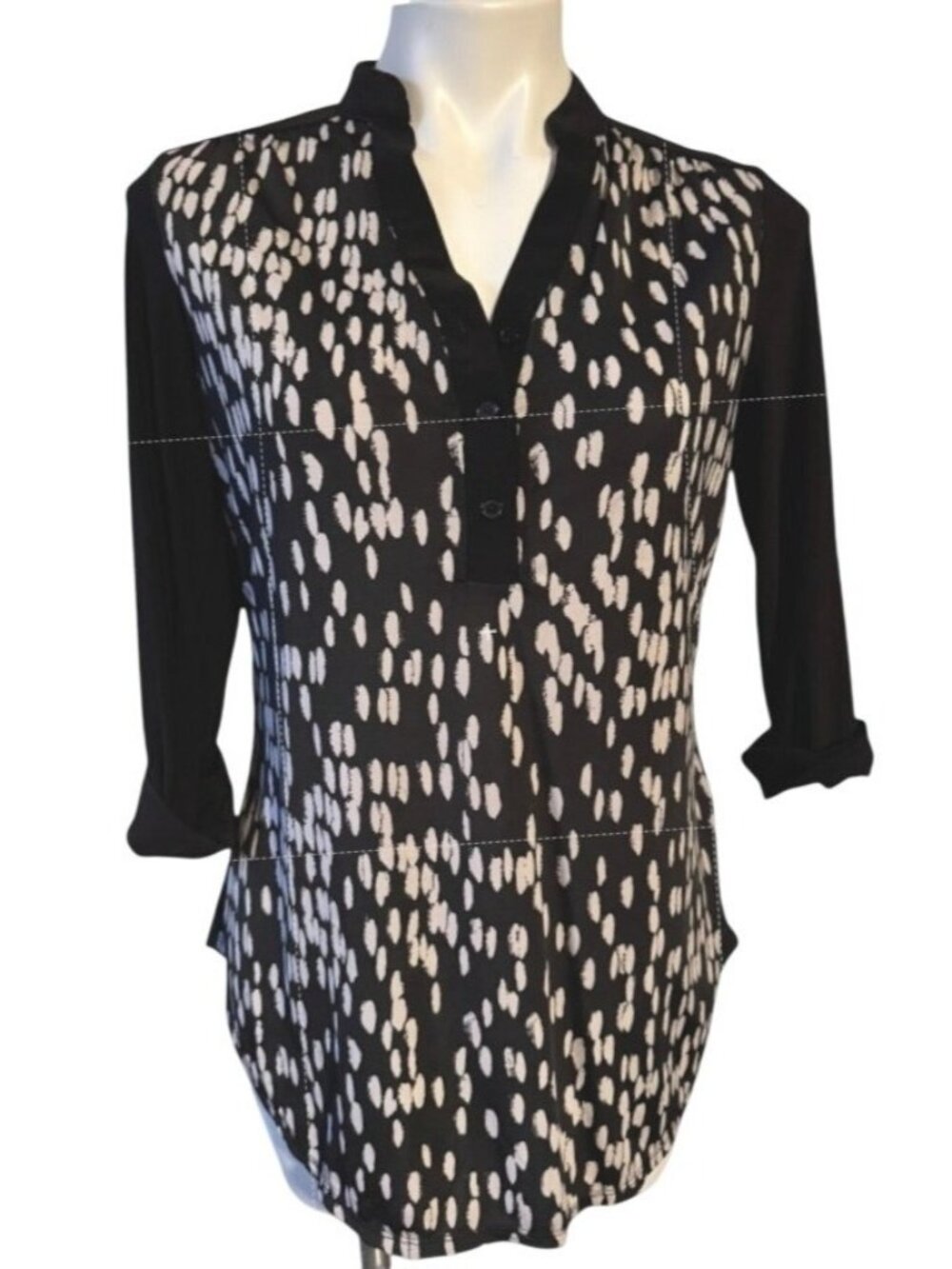 Per Seption Concept Black & White 3/4 Sleeve Button-Front Blouse - Medium